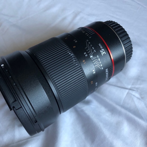 Rokinon for canon 35mm manual lens - Picture 15 of 16